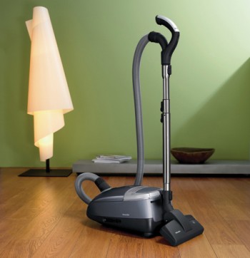 Умная парковка пылесоса Miele