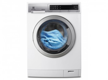 Стиральные машины Electrolux сами укажут, сколько стирального порошка нужно засыпать