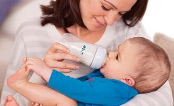 Как выбрать бутылочку и соску для новорожденного