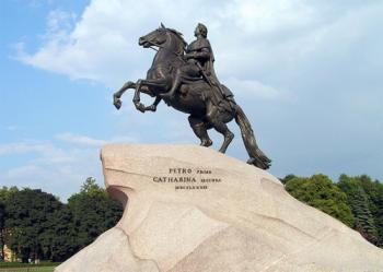 Кто изображен на памятнике Медный всадник?