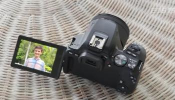 Canon EOS 250d - зеркальный фотоаппарат для начинающих фотографов