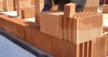 Из чего лучше сделать стены дома?