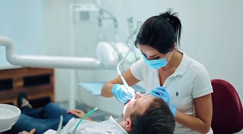 kak-vybrat-stomatologa