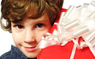 Что подарить мальчику на новый год